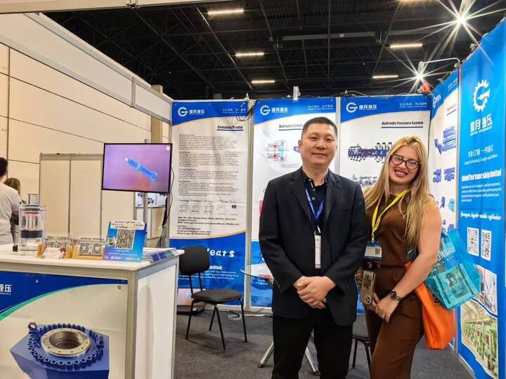 GY Hydraulic Exhibition in Brazil (1)