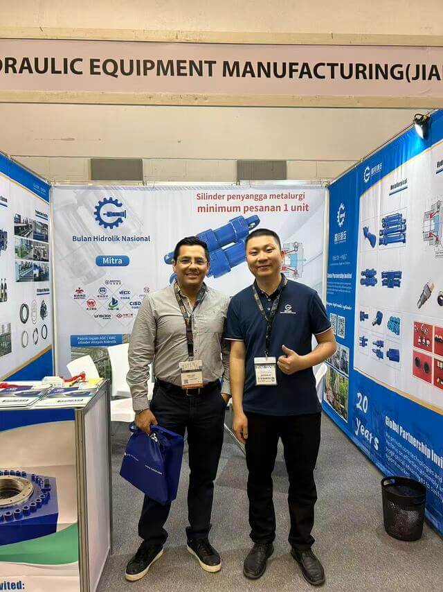 GY Hydraulic Exhibition in Mexico (1)